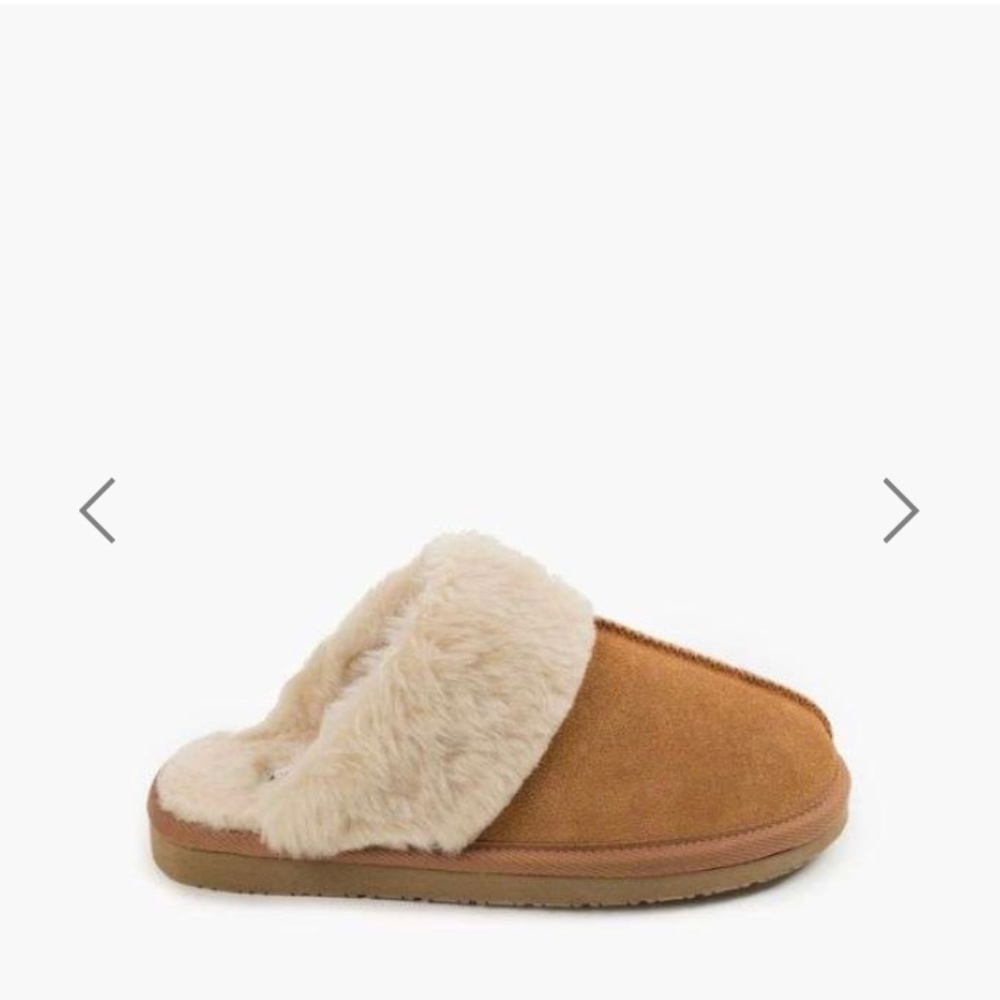 Minnetonka Chesney Slipper